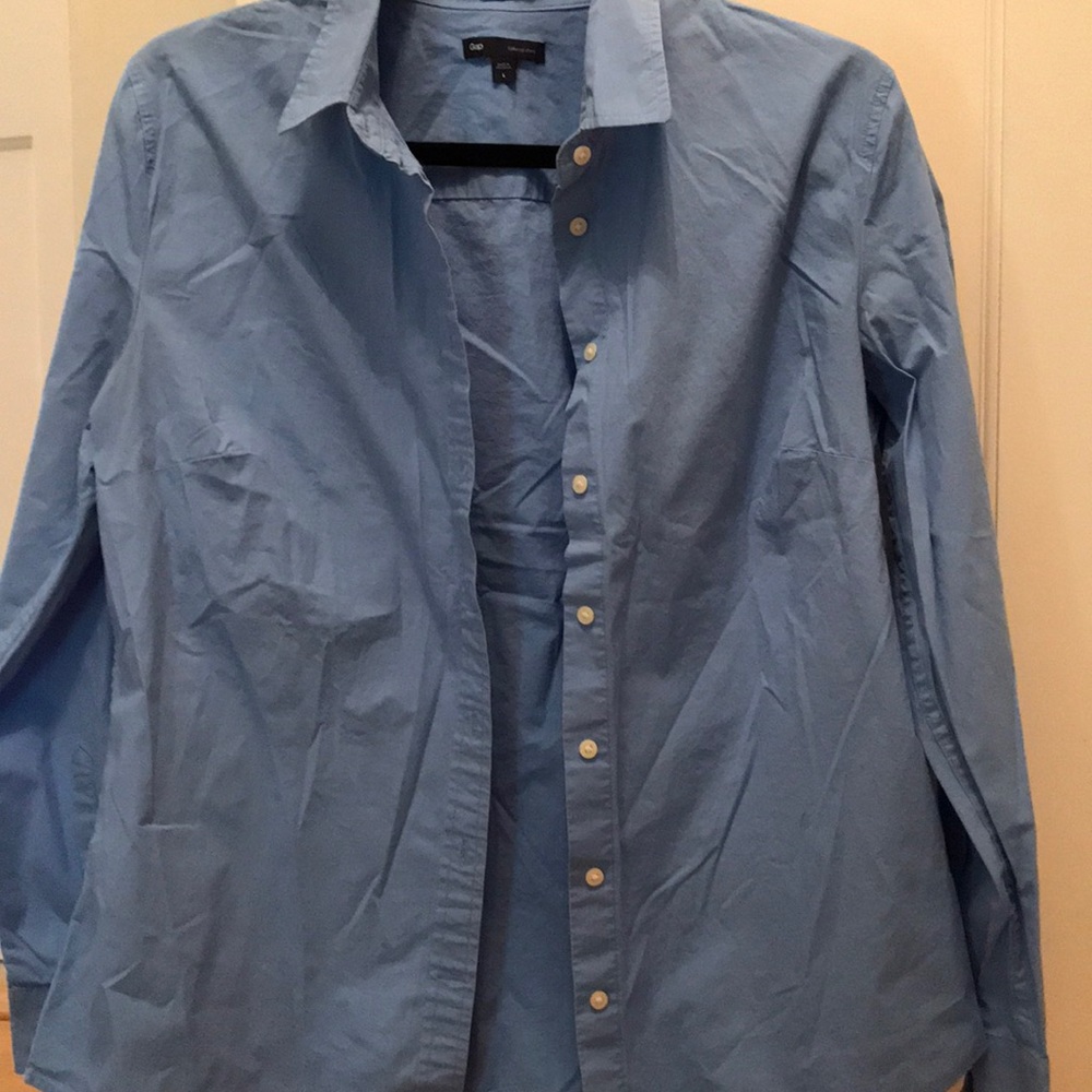 Gap blue button up